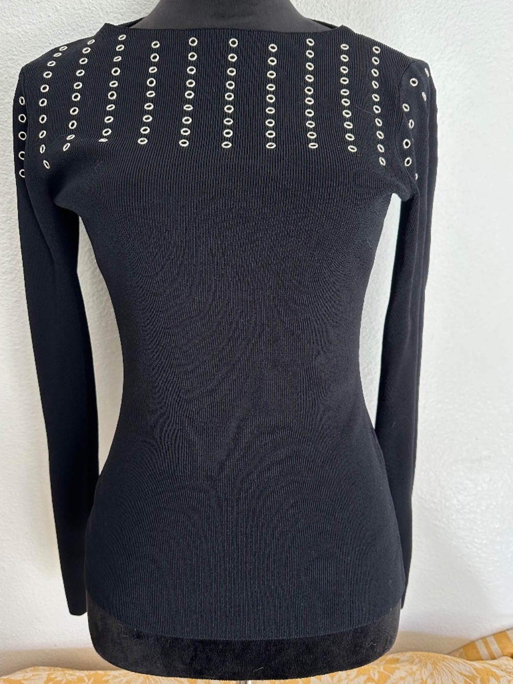 CACHE RIBBED SILVER RIVET SWEATER.